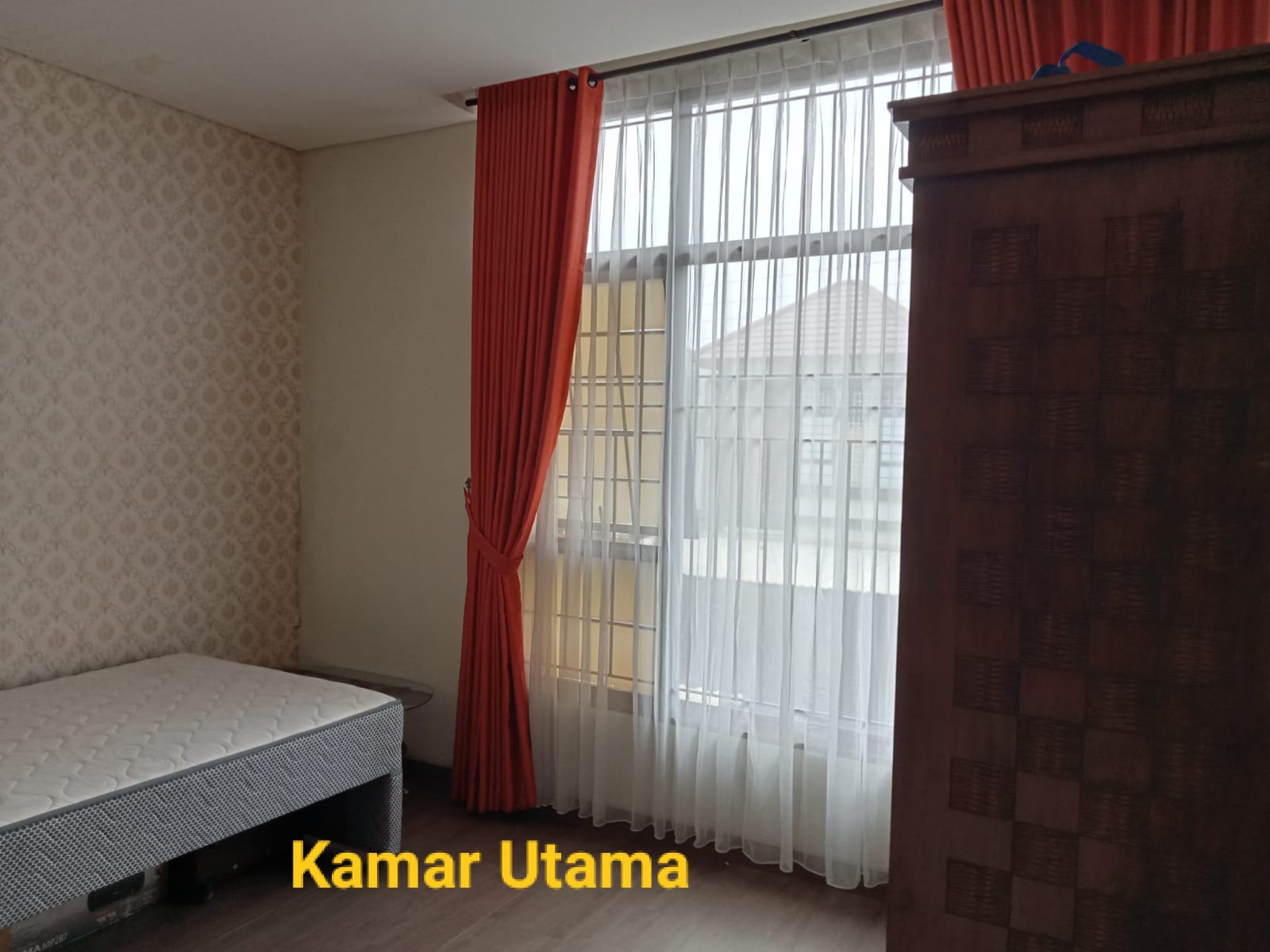 Rumah Disewakan di The Patio Lippo Cikarang